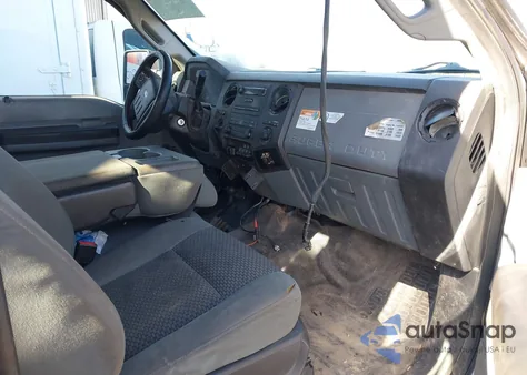 2015 Ford F-250 Xl z USA, uszkodzony, nr VIN 1FD7X2B60FEA48323